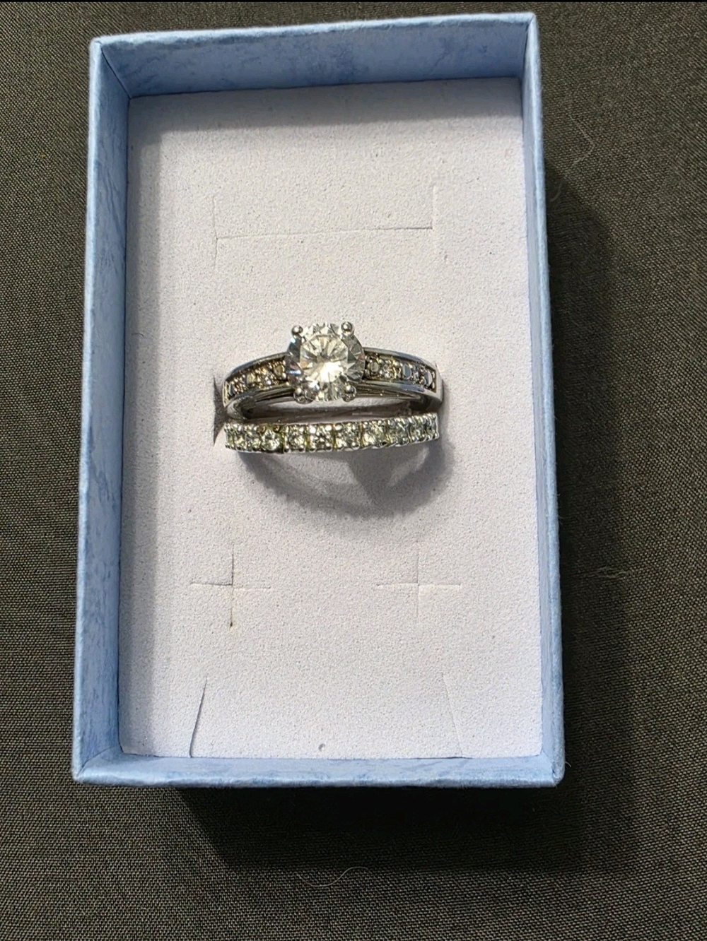 Estate Silver-Tone Clear Stone Wedding/Engagement Ring - Item 461